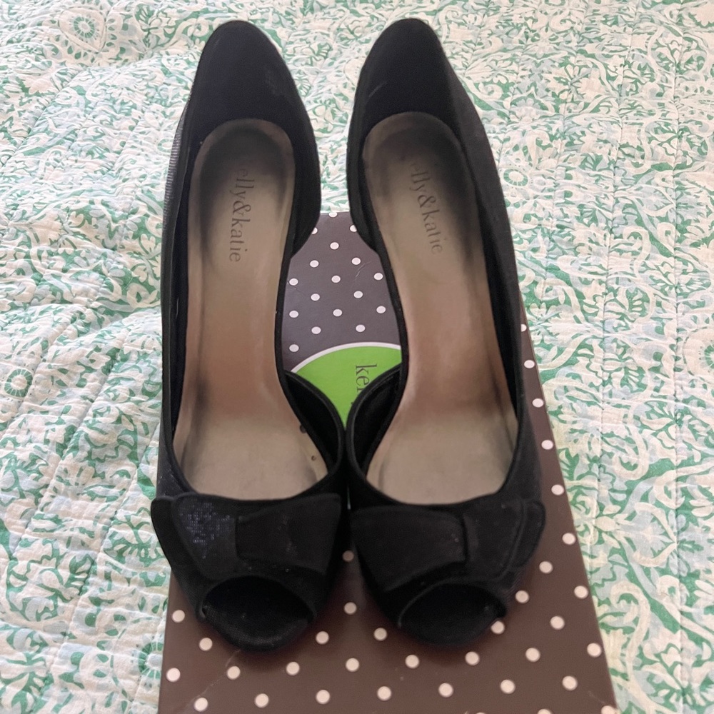 Kelly & Katie Black Heels with Bow Detail